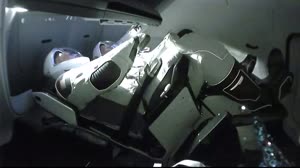 Live from Space: Video Inside the SpaceX's Dragon Endeavour Spacecraft